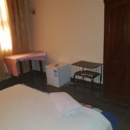 Centre D' Accueil Joli Reve Hotel Kisangani Exterior photo